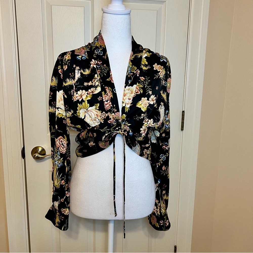 Zara Cropped Floral Top Knotted Long Sleeve Size Small Satin Fall Floral